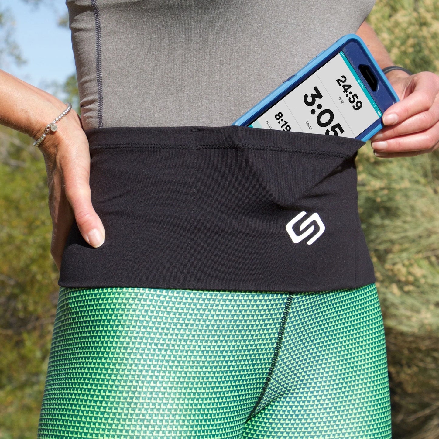 Versamax Running Belt, Anti-Theft Travel Belt, Exercise Waist Pack - Fits All Phones